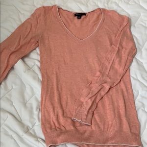 Banana Republic salmon colored v neck sweater